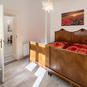 mehringdamm.find-berlin-hotels.com/
