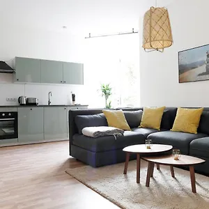 familiy-friendly-apartment-prenzlberg-top-location.find-berlin-hotels.com/